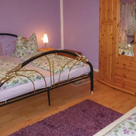 Apartment Stunning In Sttzengrn-hundshbel With 2 Bedrooms&wifi *