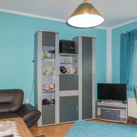 Stunning In Sttzengrn-hundshbel With 2 Bedrooms&wifi * Hundshubel