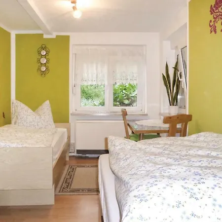 Stunning In Sttzengrn-hundshbel With 2 Bedrooms&wifi Hundshubel